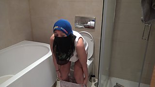 Syrian Wife in Germany Shows Stepson How Women Pee