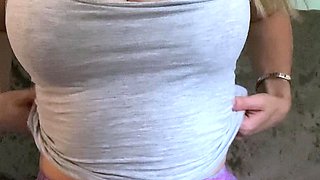 Big boob brunette masturbates on webcam