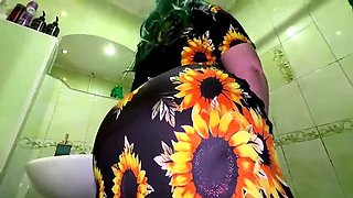 Curvy Latina stepmom gets anal fucked by stepson after bathroom blowjob - Homemade MILF big ass