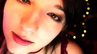 AftynRose ASMR Before Bed Kisses Video