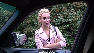 Cheating GF fucks a stranger to get creampied hard