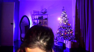 Amateur Big Boobs jerks Big Dick