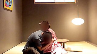 Schoolgirl Yukkyandmaimai cosplays a popular character and gets wild in a Japanese-style room