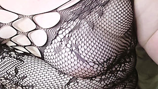 New German BBW xMaskedMomWifex Gives Footjob And Gets Licked And Fingered For It