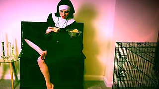 Beautiful brunette in sexy solo fingering masturbation 4 wmv