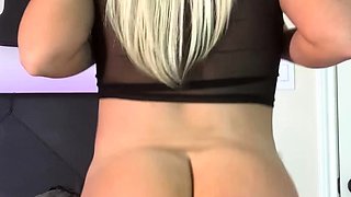 amateur vip ass flashing boobs on live webcam