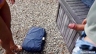 Advoree - A Public Vibing