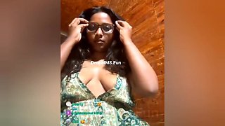 Tamil model Arya captivates with daring passion in thrilling solo display