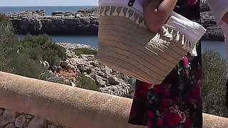 Spontaneous Fuck on the Side of the Road Hungry MILF Gives It Her All