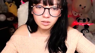 The First Camshow of Japanese Schoolgirl