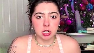 Love Chat Big Boobs Brunette Masturbating For Cam