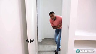 Hot mom Taylor Vixxen, 47, sucks and fucks her son's best friend