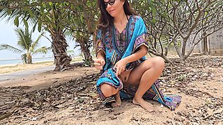 Hot wife My_wife_sexydreams goes totally nude at the public beach and risks it all