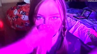 Yuiwoo POV Blowjob: Cute Teen Stepsister Sucks Big Cock and Gets Facial Cumshot