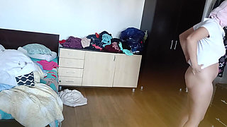 Amateur Wife Has Fun Trying on Clothes and Cutting Them