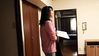 Nuru masseuse creampied during hardcore massage in hd