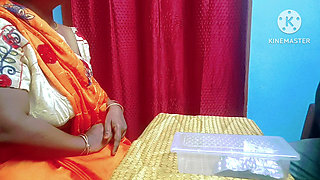 Lady doctor giving treatment for a impotent guy in her style and gave a nice handjob with oil massage with full tamil audio