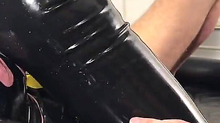 Swimming in Piss 1: Training Pig to Swallow Every Drop