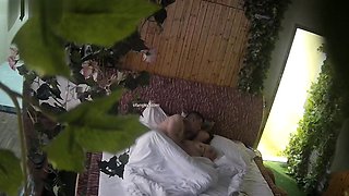 Ma chienne french amateur couple hidden cam 1