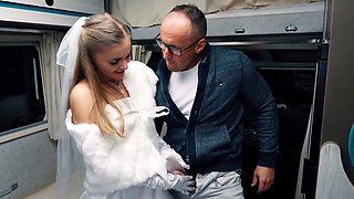 Runaway Bride Fucks A Stranger