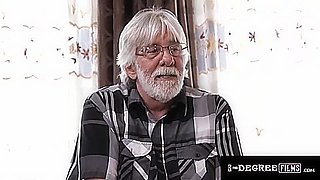 Hardcore Dirt - Eliza Ibarra And Tali Dova