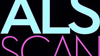 Charming coquette Haley Reed breathtaking xxx video