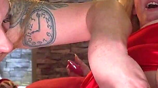 Lesbian Swingers Party - British MILFs Get It on
