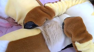 Japanese teen uses toys to pleasure pussy