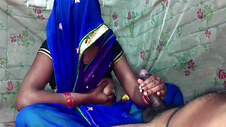 Padosi Aunty Apne Boyfriend Ke Lund Pe Dudh Nikal Ke Chut Chudai.indian Desi Ki Hard Chudai Hindi Viral Videos - Village Bhabhi