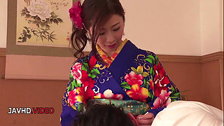 Ayumi Shinoda Sizzles in Kimono with Jaw-Dropping Blowjob Performance Live On-Cam