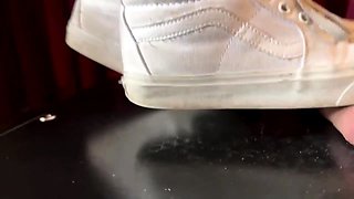 Sneaker Ballbusting Studio - Goddess Green Ballbusting