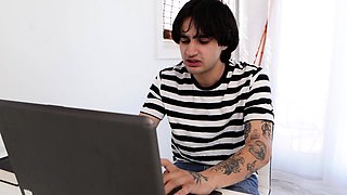 Petite gamer girl Melanie Marie fucks stepbrother’s fat