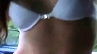 Deutsches Creampie-Abenteuer im Auto