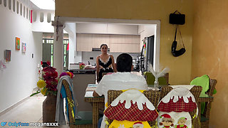 My Employee Is Very Sexy I Want Her