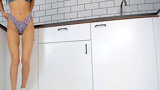 Amateur Webcam Teen Flashes Masturbates