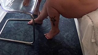 Hot sexy Milf slut takes hard cock in her pussy