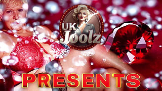 Lets Piss Together in the Beach