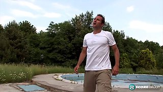A Busty Mirage Called Terry: Mammary Lane