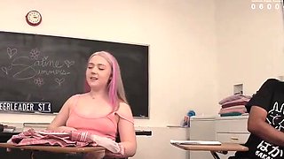 Amateur Blonde Milf Threesome