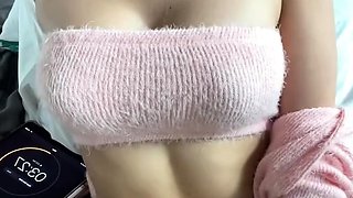 Big boob brunette masturbates on webcam