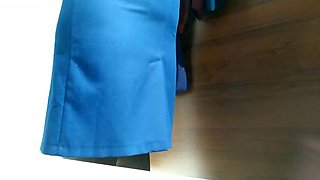 Curvy Mature MILF Shows Big Ass in Mall Fitting Room - Public Nude Amateur Video