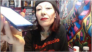 Miss Wagon Vegan Insults, Offends And Says Bad Words To Googles Assistant