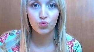 Cute amateur brunette naughty in solo jerking show on camera
