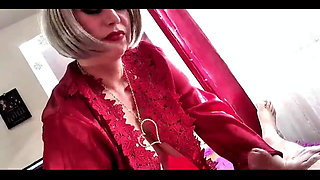 Two Blowjob Performances in Close-up From a Mature Russian Beauty in Different Images: Blonde and Redhead...