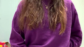 Lovely Amateur teen brunette masturbating outdoor