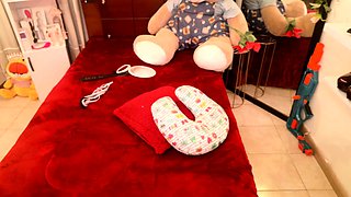 Cute amateur brunette naughty in solo jerking show on camera