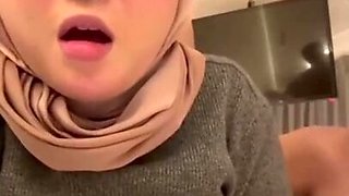 Tante Jilbab Toket Gede Gada Obat.