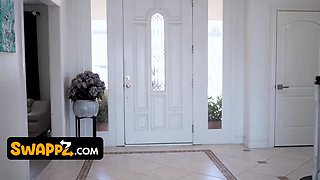 Busty curvy Dee Williams, Nadia White & Rion King in crazy gangbang