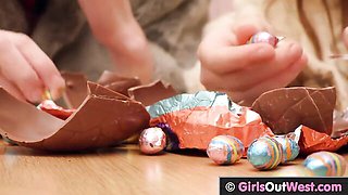 Hooker's lesbian trailer by Girls Out West