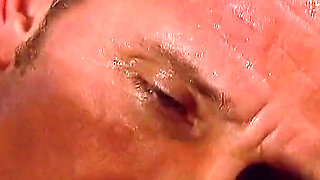 Hot masseuse does extra with anal fucking and a2m with huge dick